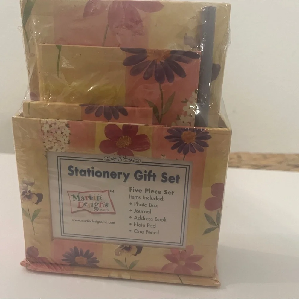 Floral Stationery Gift Set for Teachers New Unused Journal Notes Desk Set